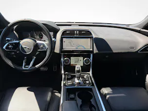 Jaguar XE 2.0 T 300 R-Dynamic Black AWD