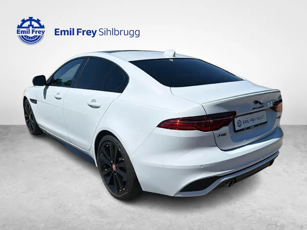 Jaguar XE 2.0 T 300 R-Dynamic Black AWD