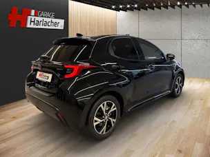 Toyota Yaris 1.5 VVT-i HSD Trend