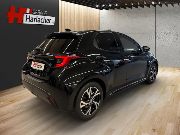 Toyota Yaris 1.5 VVT-i HSD Trend