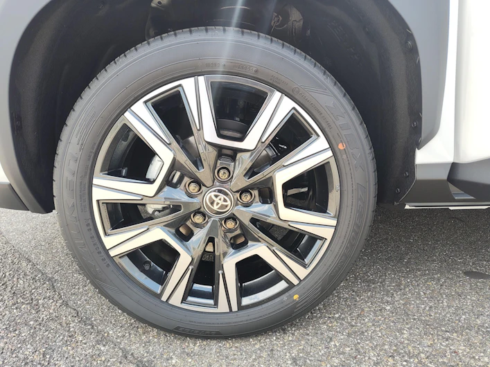 Fahrzeugbild TOYOTA YARIS CROSS