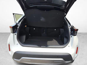 Fahrzeugbild TOYOTA Yaris Cross 1.5 VVT-i HSD Premium AWD-i