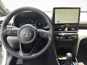 Fahrzeugbild TOYOTA Yaris Cross 1.5 VVT-i HSD Premium AWD-i