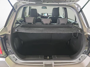 https://vehicle.imgix.net/4357561/c503c428-1ce6-4a4d-b084-114efdae9382.jpg