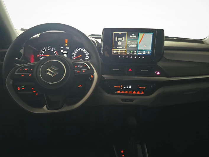 immagine del veicolo SUZUKI SWIFT