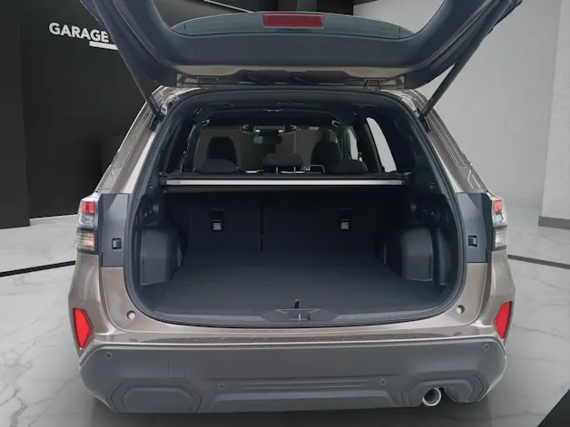 Subaru Forester Station 2.0i e-Boxer Swiss Plus