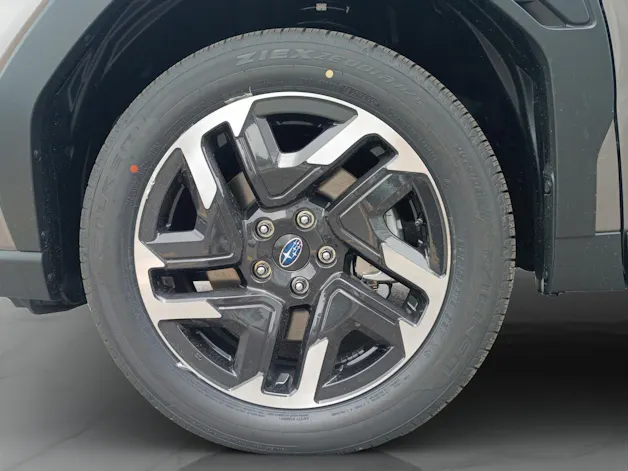 Subaru Forester Station 2.0i e-Boxer Swiss Plus