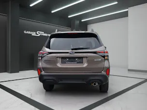 Subaru Forester Station 2.0i e-Boxer Swiss Plus