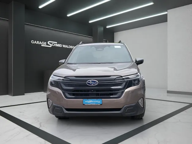 Subaru Forester Station 2.0i e-Boxer Swiss Plus