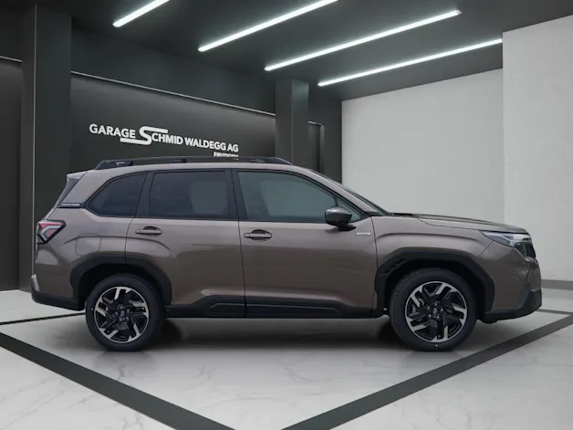 Subaru Forester Station 2.0i e-Boxer Swiss Plus