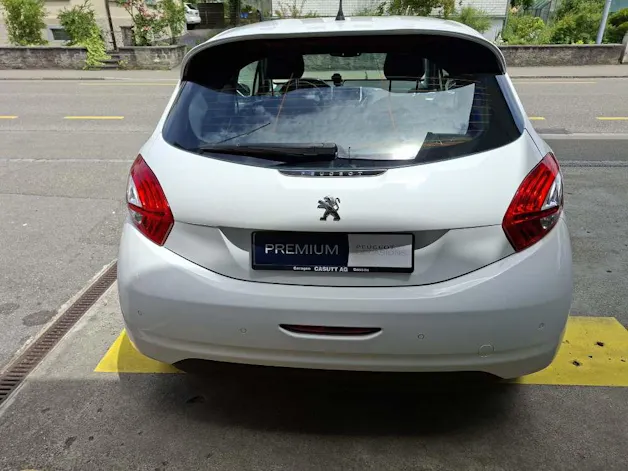 Peugeot 208 1.6 THP Allure
