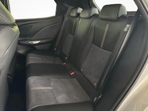 Fahrzeugbild LEXUS LBX 1.5 Hybrid Cool