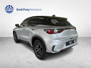 https://vehicle.imgix.net/4357627/c27b8e4d-18b0-446f-9503-05720b729254.jpg