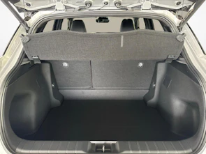 Fahrzeugbild LEXUS LBX 1.5 Hybrid Cool