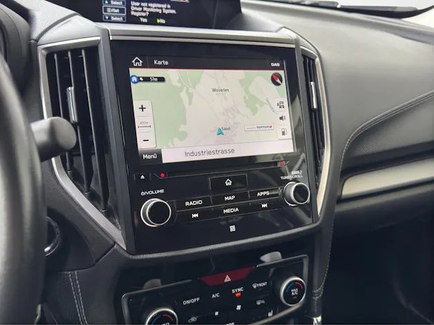 Subaru Forester Station 2.0i e-Boxer Swiss Plus