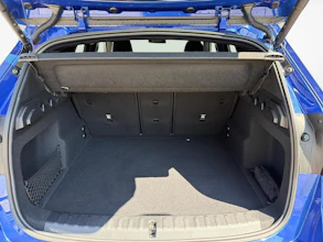 https://vehicle.imgix.net/4357722/4598dfe1-2434-4779-b47d-7f756661f003.jpg