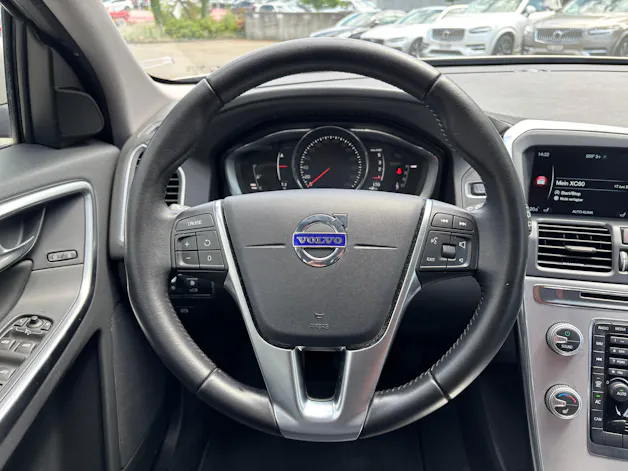 Volvo XC60 2.4 D4 Summum AWD S/S