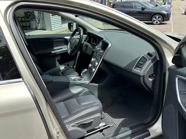 Volvo XC60 2.4 D4 Summum AWD S/S
