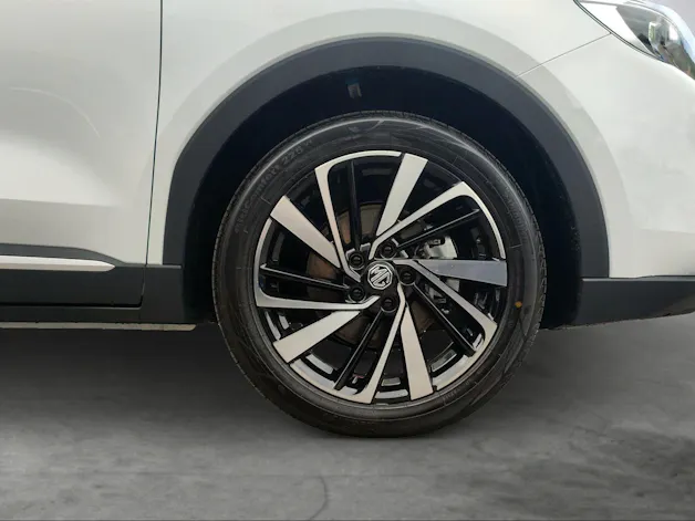 MG ZS 1.5 Hybrid+ Luxury