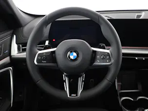 BMW X1 23i xDrive paddles