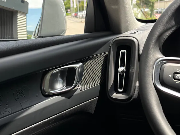 Volvo XC40 2.0 B3 MH Essential