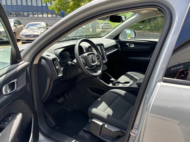 Volvo XC40 2.0 B3 MH Essential