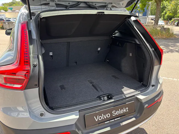 Volvo XC40 2.0 B3 MH Essential