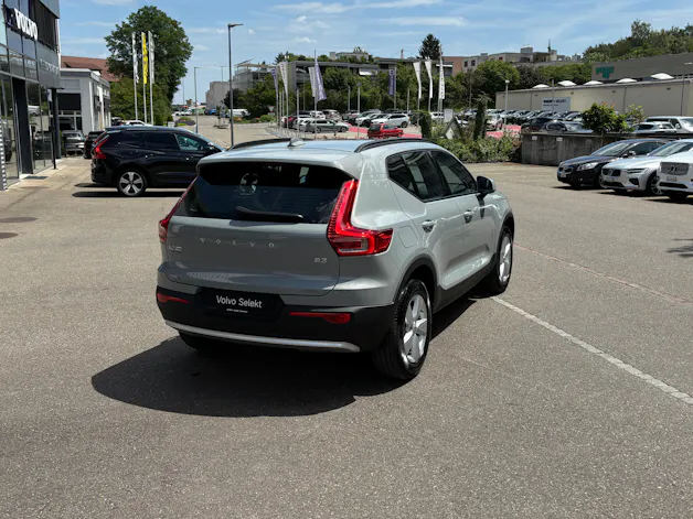 Volvo XC40 2.0 B3 MH Essential
