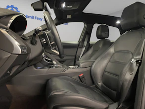 https://vehicle.imgix.net/4357795/44d4083c-f73e-480f-a9e9-36e381abc289.jpg