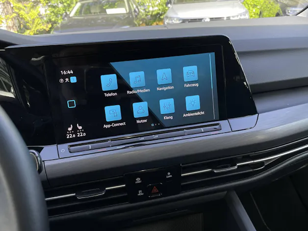 VW Golf VIII 1.5 eTSI Style DSG