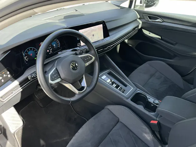 VW Golf VIII 1.5 eTSI Style DSG