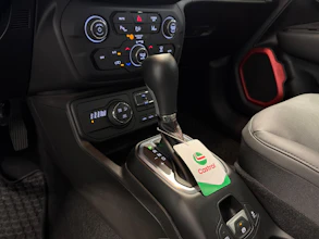 https://vehicle.imgix.net/4357835/6b16bef5-b49d-4742-b1ec-760beab2b2b0.jpg