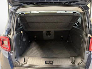 https://vehicle.imgix.net/4357835/8a46b190-f4ad-4e78-9cba-ed4d6436afdb.jpg