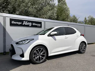 Toyota Yaris 1.5 VVT-i HSD Trend