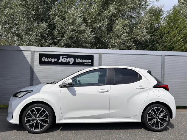 Toyota Yaris 1.5 VVT-i HSD Trend