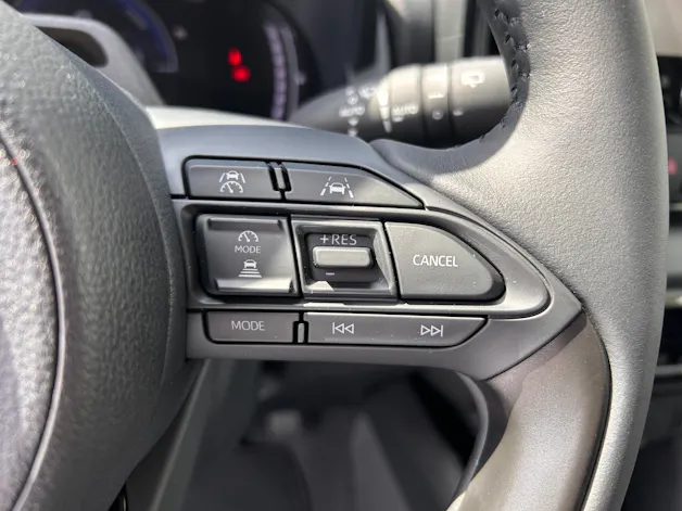 Toyota Yaris 1.5 VVT-i HSD Trend