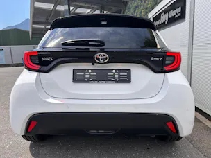 Toyota Yaris 1.5 VVT-i HSD Trend