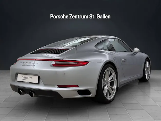 Porsche 911 Carrera 4