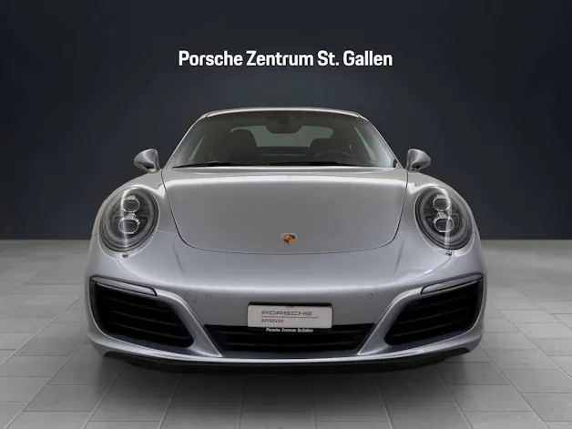 Porsche 911 Carrera 4