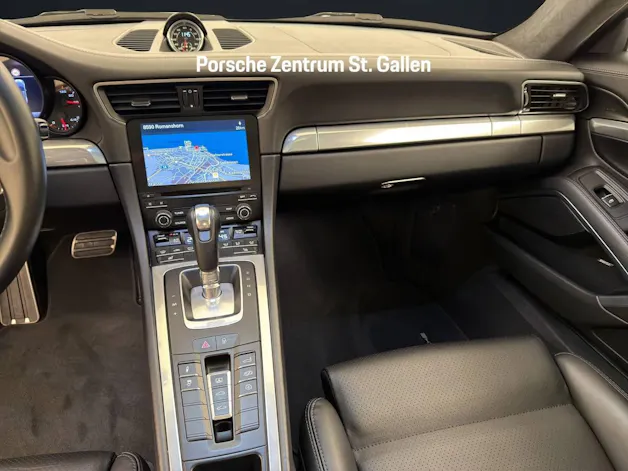 Porsche 911 Carrera 4