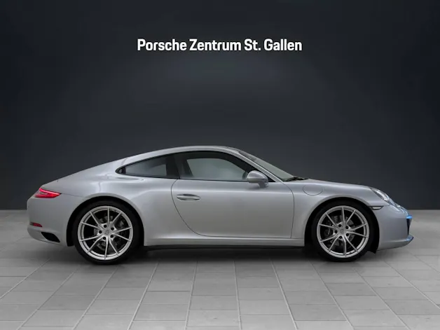 Porsche 911 Carrera 4