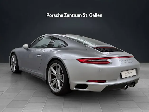 Porsche 911 Carrera 4