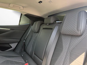 Fahrzeugbild DS AUTOMOBILES 4 1.2 Hybrid Ligne Noire