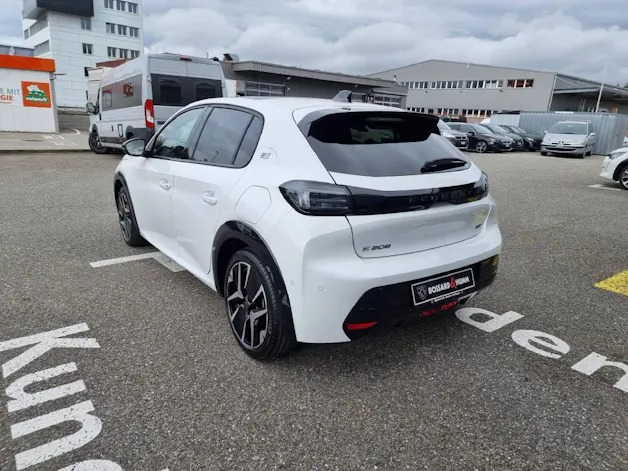 Peugeot 208 e-GT