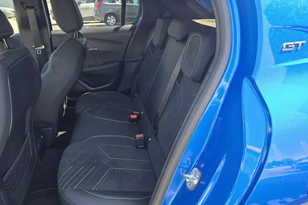 Peugeot 208 1.2 Hybrid GT