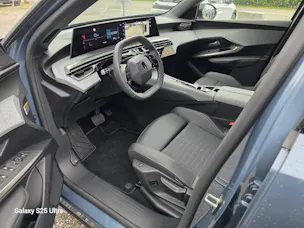Peugeot 3008 1.2 Hybrid Allure