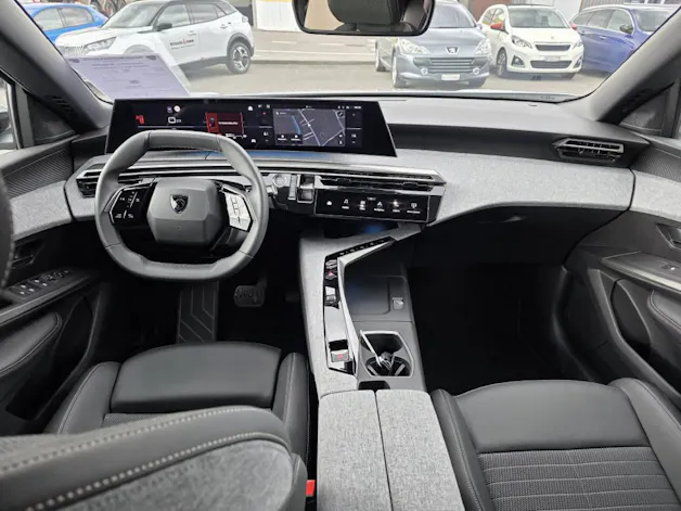 Peugeot 3008 1.2 Hybrid Allure