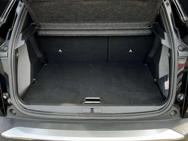 Peugeot 2008 1.5 BlueHDi 130 Allure Pack