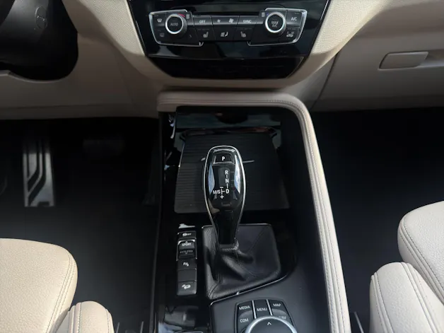BMW X1 25i xDrive SAG