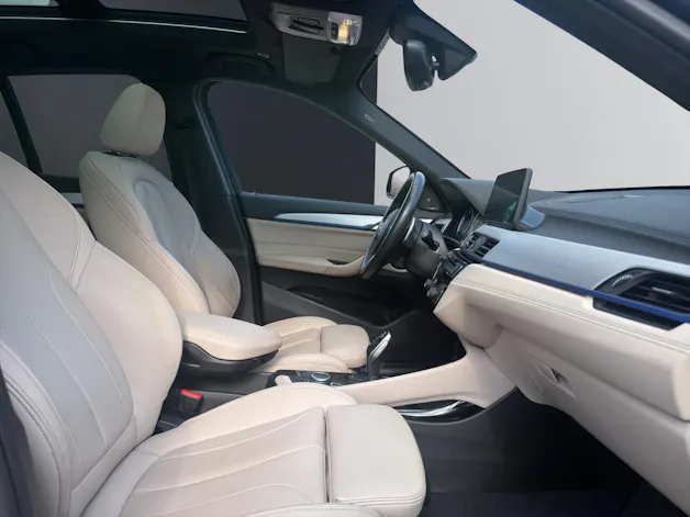 BMW X1 25i xDrive SAG